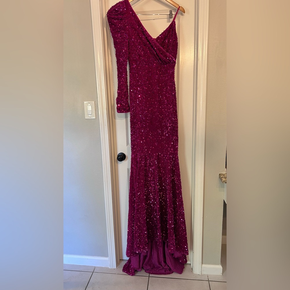 FAERIESTY Sequin One-Shoulder Fuchsia Evening Gown